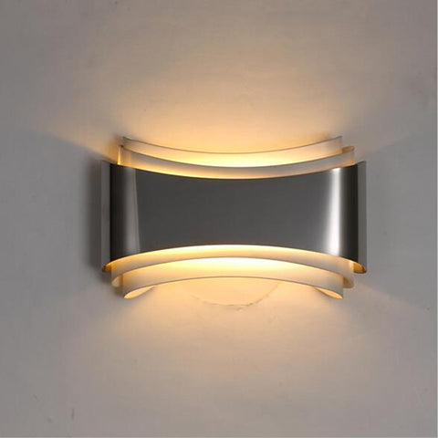 Image of Modern LED Curved Wall Lamp