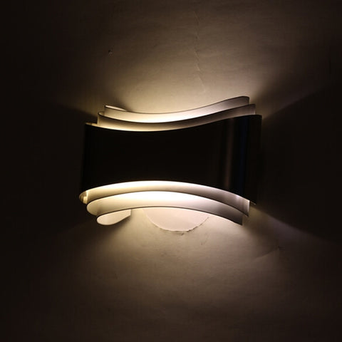 Image of Modern LED Curved Wall Lamp