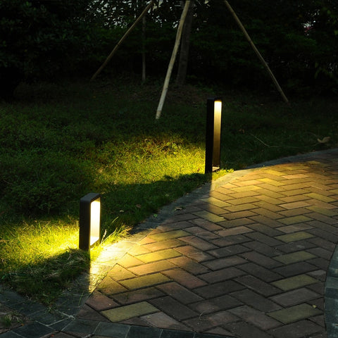 Image of Breckyn - Modern Black Frame Garden Light